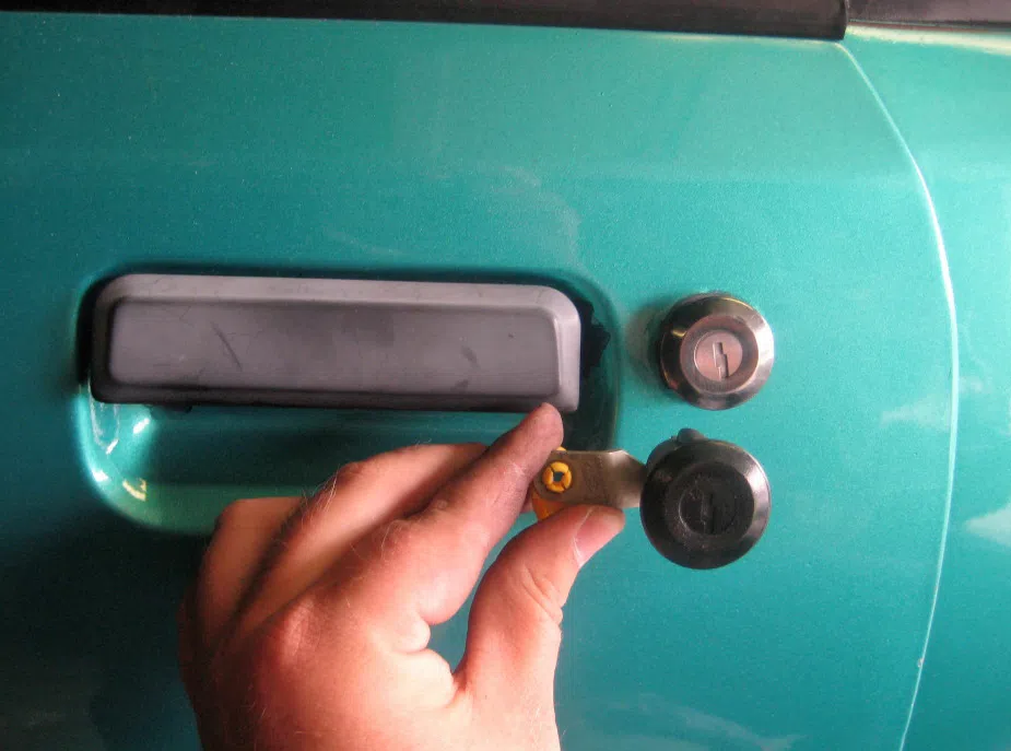 Everett Locksmith Service Everett, MA 617-826-6189 Everett Locksmith Service Everett, MA 617-826-6189